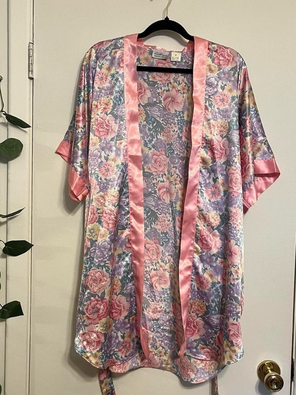 Kathryn pink + multi floral print robe